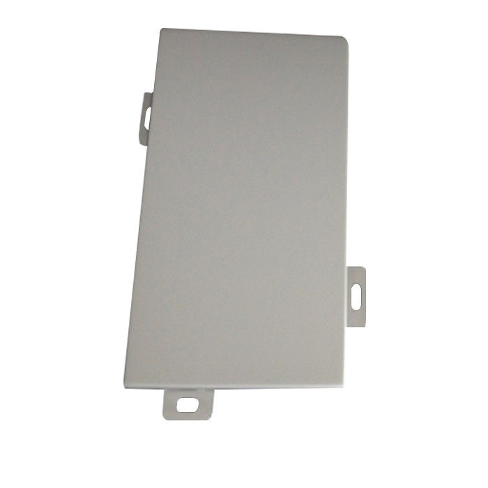 Panneau solide en aluminium adapté aux besoins du client de couleur pour le mur rideau d'intérieur et extérieur