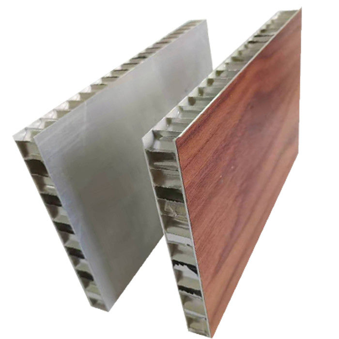 Panneau composé 10000mm de nid d'abeilles en aluminium en bois de sembler pour le matériel de mur de décoration
